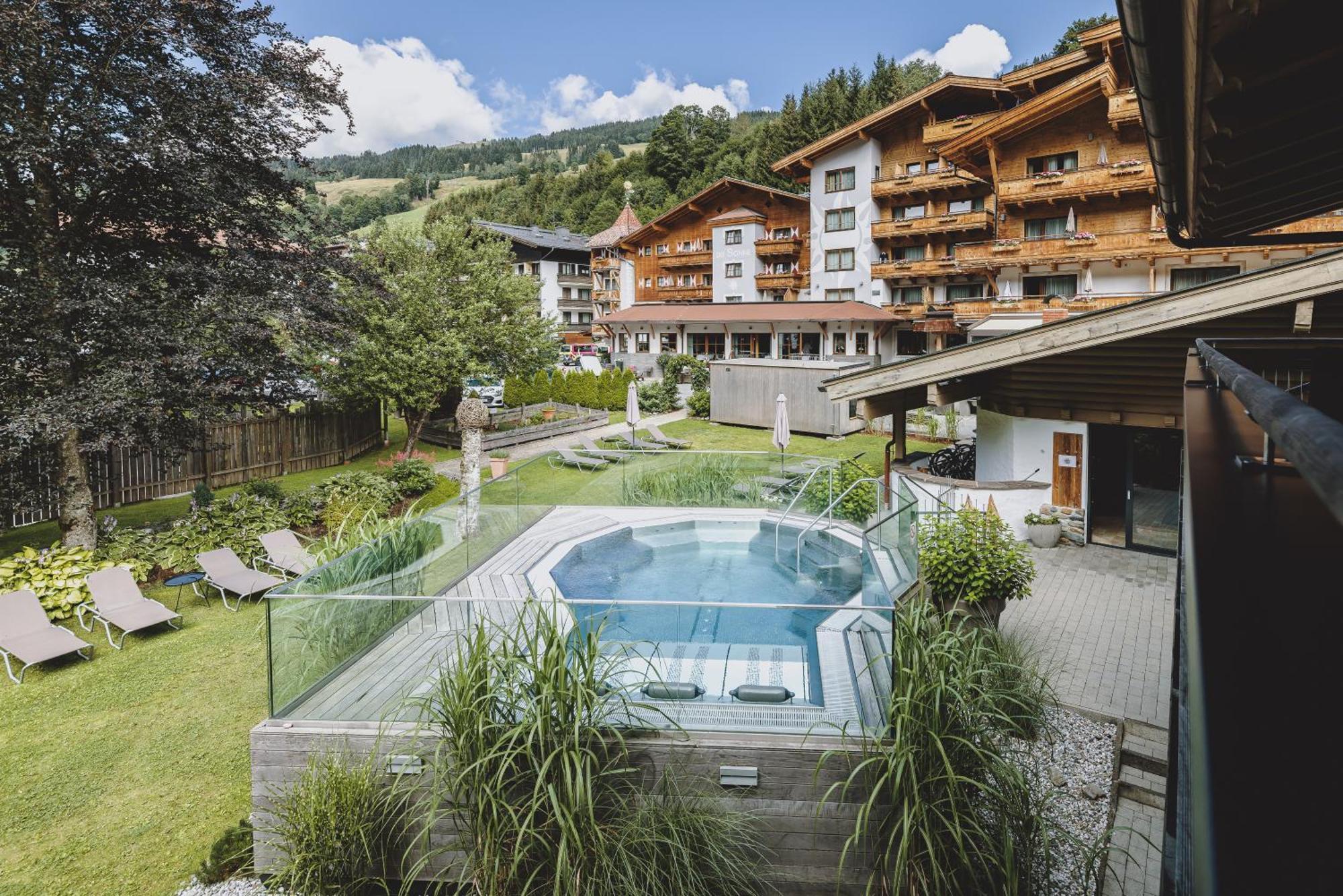 Hotel Die Sonne Saalbach-Hinterglemm Exterior photo